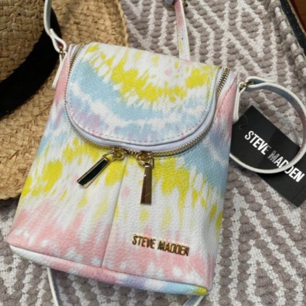 Cute! Tie-Dye Pattern Cross-body Purse (NWT)